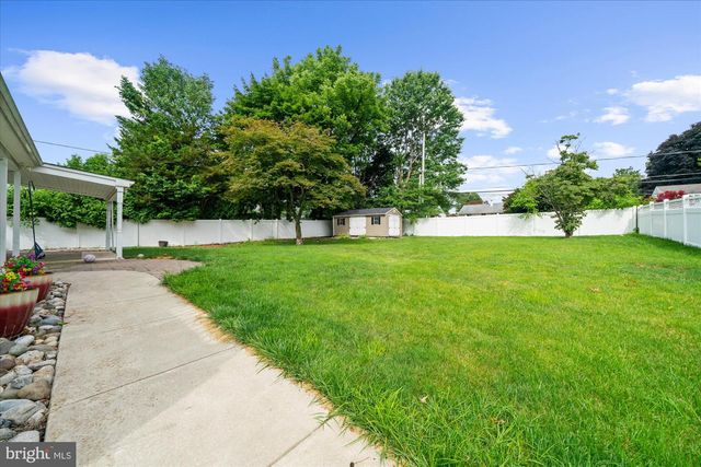 34 BUTTERNUT DR, Hatboro, PA 19040