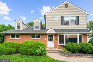 34 BUTTERNUT DR, Hatboro, PA 19040