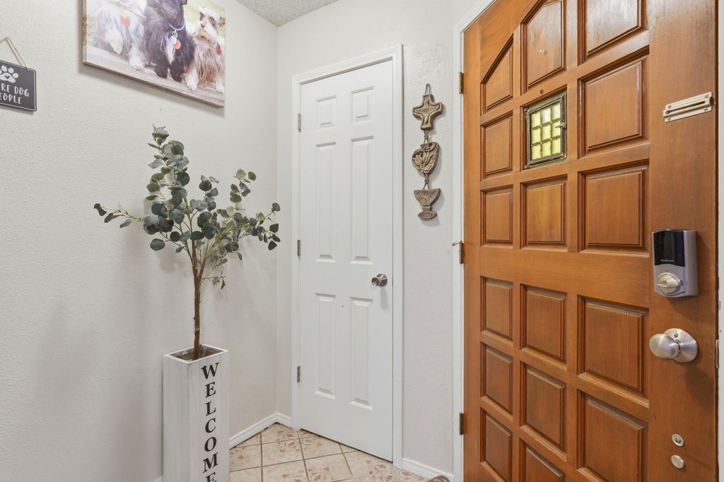 Image 2 of property listing at 3613 High Meadow Drive, San Angelo, TX 76904