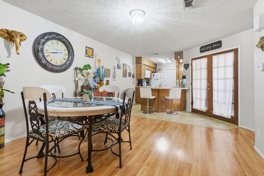 Image 7 of property listing at 3613 High Meadow Drive, San Angelo, TX 76904