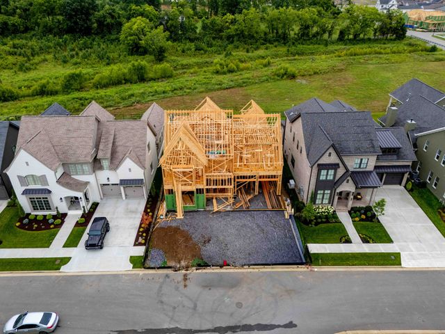 1312 McQuiddy Rd, Nashville, TN 37221