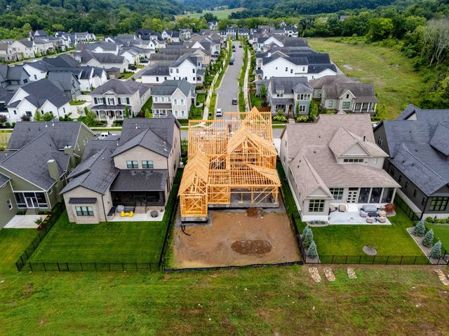 1312 McQuiddy Rd, Nashville, TN 37221