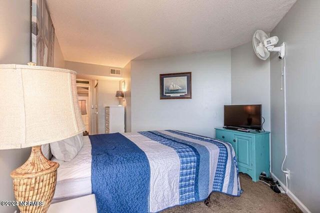 2000 New River Inlet Road 1109, North Topsail Beach, NC 28460