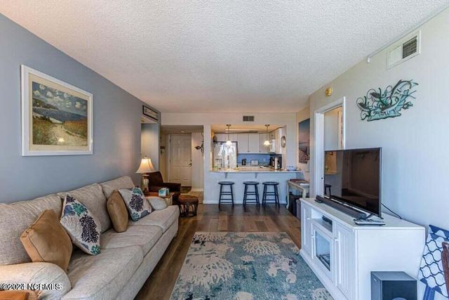 2000 New River Inlet Road 1109, North Topsail Beach, NC 28460