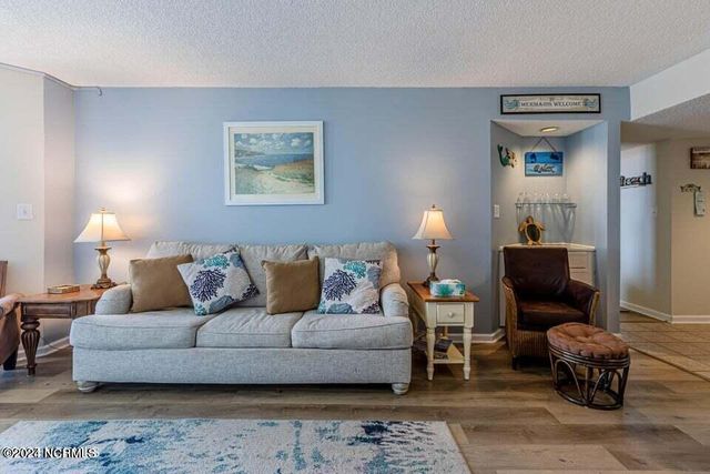 2000 New River Inlet Road 1109, North Topsail Beach, NC 28460