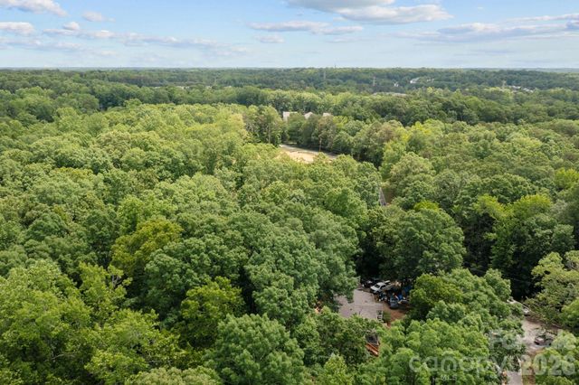 1607 Hart Road, Charlotte, NC 28214