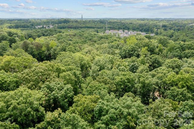 1607 Hart Road, Charlotte, NC 28214