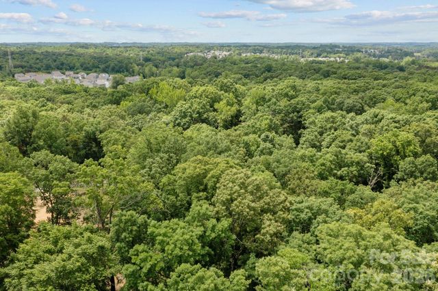 1607 Hart Road, Charlotte, NC 28214