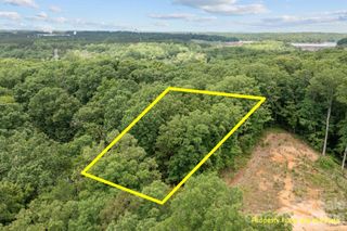 1607 Hart Road, Charlotte, NC 28214