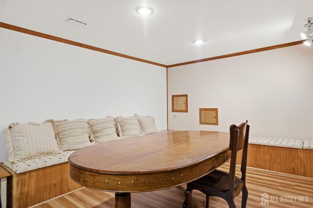 4 Victoria Way, South Brunswick, NJ 08824