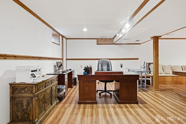 4 Victoria Way, South Brunswick, NJ 08824