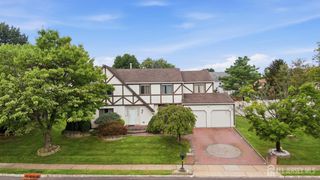 4 Victoria Way, South Brunswick, NJ 08824