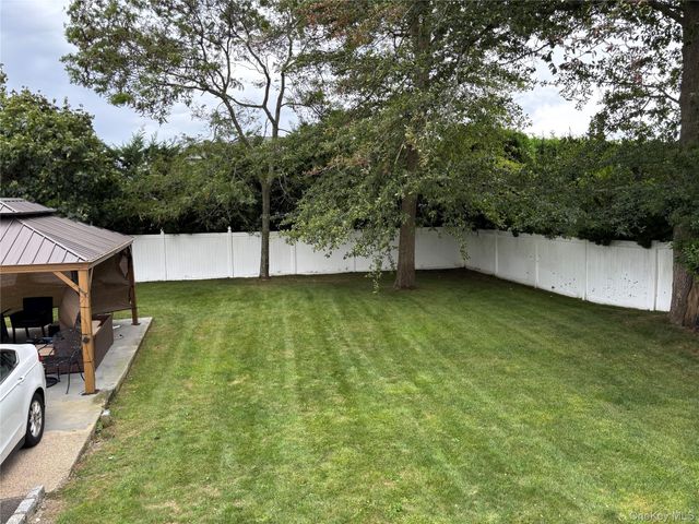120 Lincoln Place, Massapequa, NY 11758