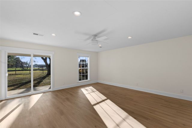 109 Arrow Way, Gun Barrel City, TX 75156