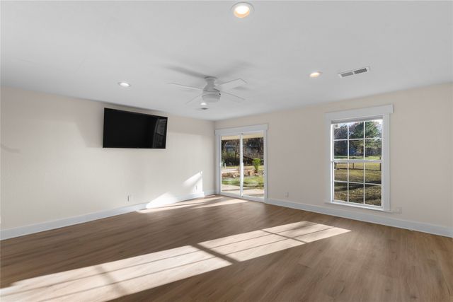 109 Arrow Way, Gun Barrel City, TX 75156
