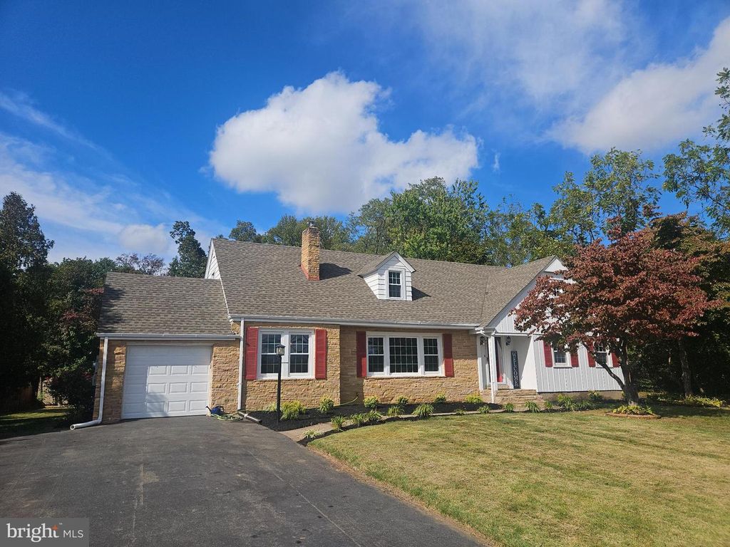 296 EXTONVILLE RD, Allentown, NJ 08501