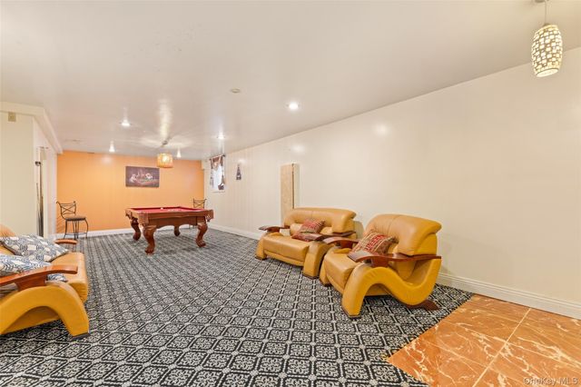 13 Mesa Place, Nanuet, NY 10954