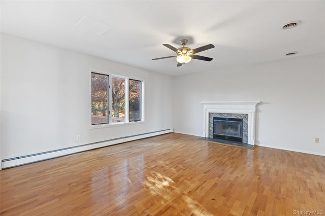 13 Mesa Place, Nanuet, NY 10954