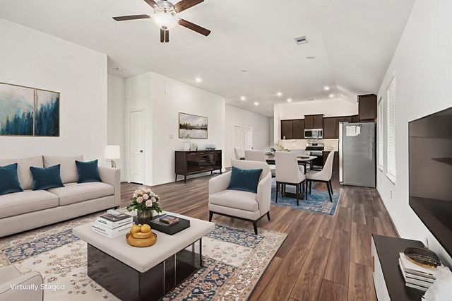 15214 Lake Front Drive, Mont Belvieu, TX 77523