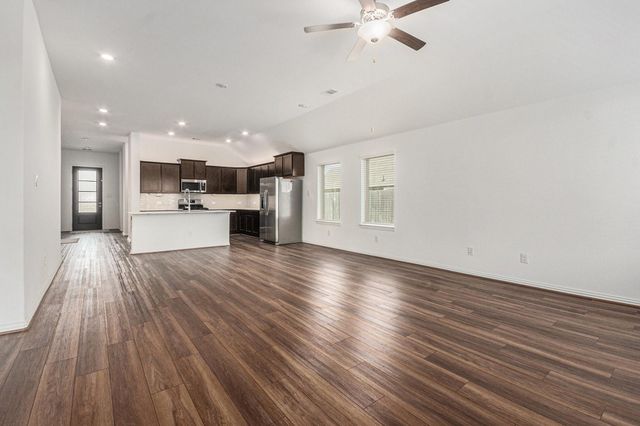 15214 Lake Front Drive, Mont Belvieu, TX 77523