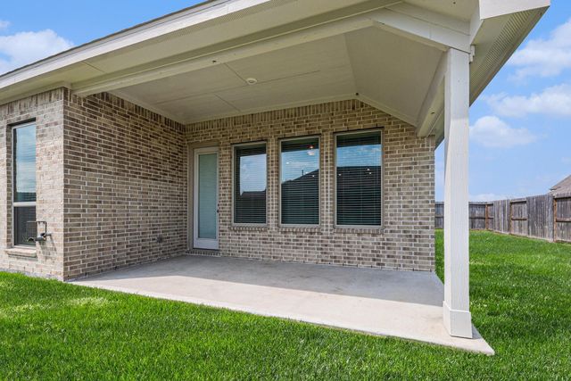 15214 Lake Front Drive, Mont Belvieu, TX 77523