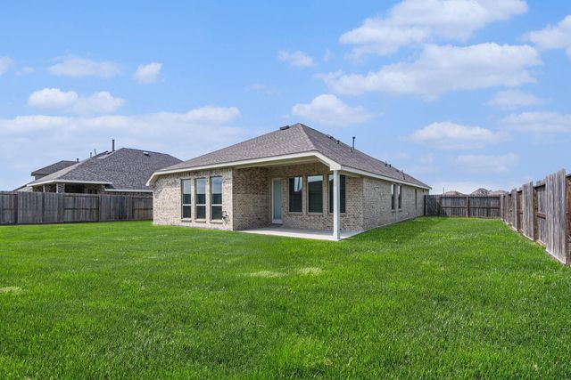 15214 Lake Front Drive, Mont Belvieu, TX 77523