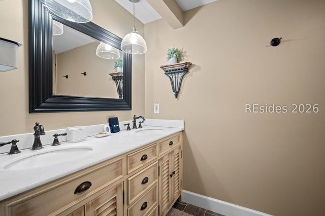 100 Colonnade Drive 143, Hilton Head Island, SC 29928