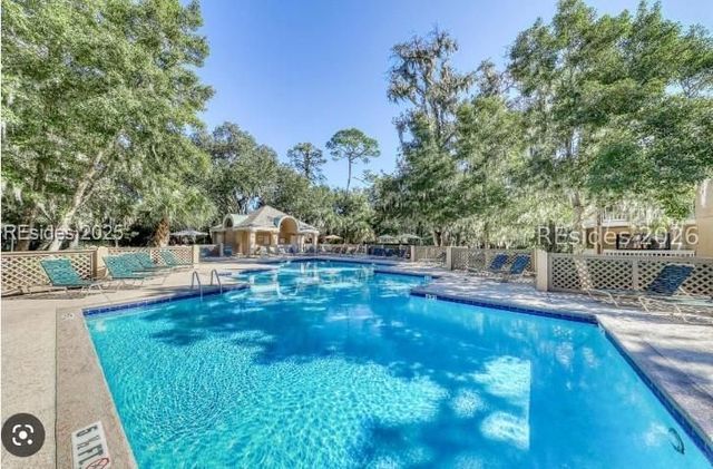 100 Colonnade Drive 143, Hilton Head Island, SC 29928