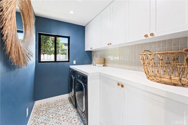 2611 Westminster, Costa Mesa, CA 92627