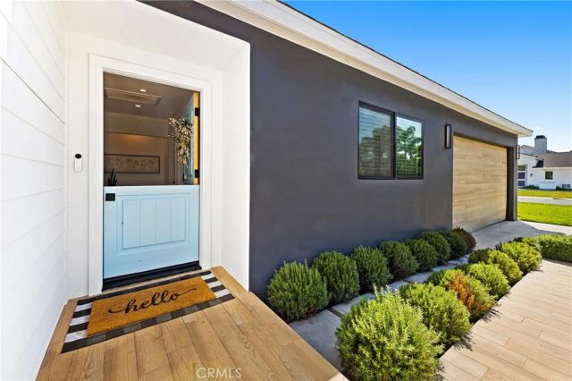2611 Westminster, Costa Mesa, CA 92627