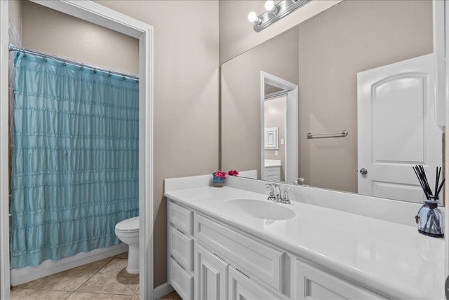2807 Jordan Creek Court, League City, TX 77573