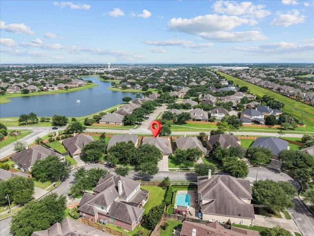2807 Jordan Creek Court, League City, TX 77573