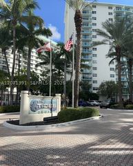 3801 S Ocean Dr 2D, Hollywood, FL 33019