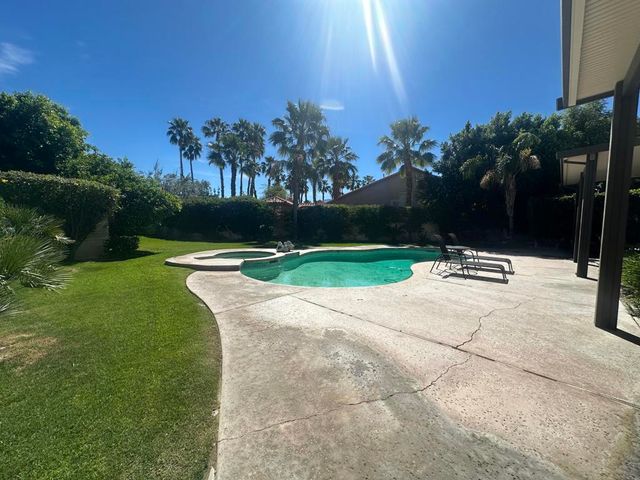 76961 Sheffield Court, Palm Desert, CA 92211
