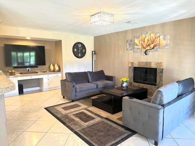 76961 Sheffield Court, Palm Desert, CA 92211