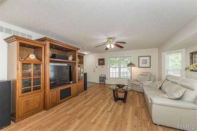 1079 Goss Court, Wentzville, MO 63385