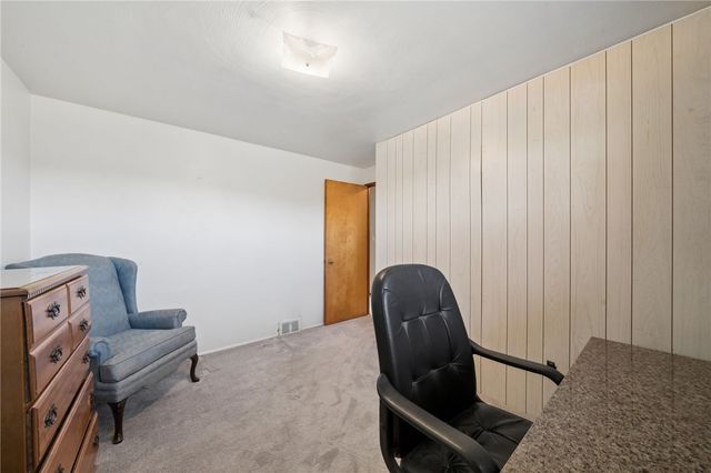 140 Keefer Dr, Penn Hills, PA 15235