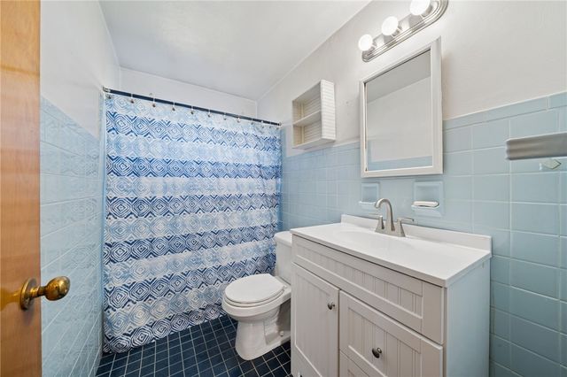 140 Keefer Dr, Penn Hills, PA 15235