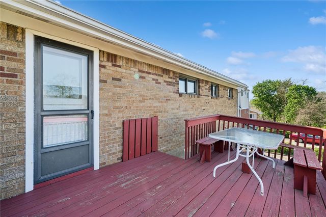 140 Keefer Dr, Penn Hills, PA 15235