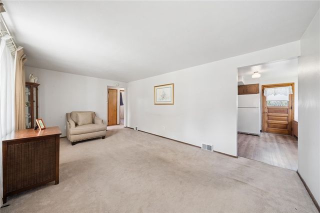140 Keefer Dr, Penn Hills, PA 15235