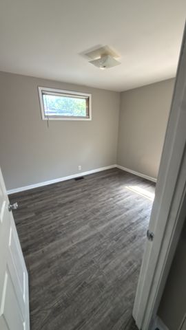 541 Ben Allen Rd, Nashville, TN 37216