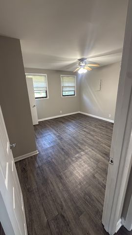 541 Ben Allen Rd, Nashville, TN 37216