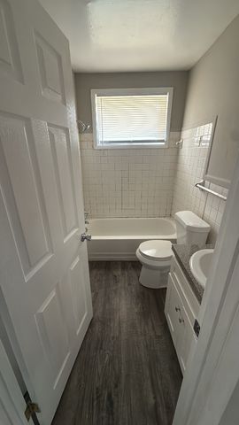 541 Ben Allen Rd, Nashville, TN 37216
