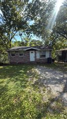 541 Ben Allen Rd, Nashville, TN 37216