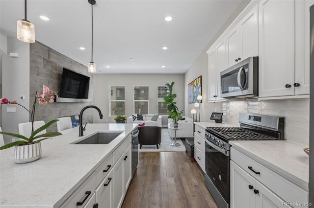 10139 E 62nd Avenue, Denver, CO 80238