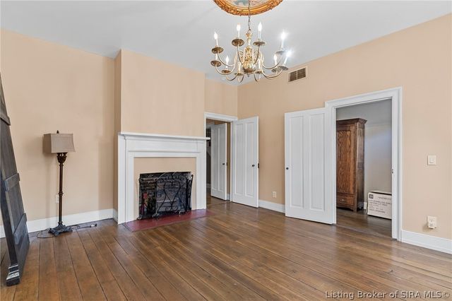 712 E Main Street, Madison, IN 47250