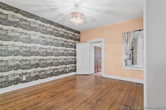 712 E Main Street, Madison, IN 47250