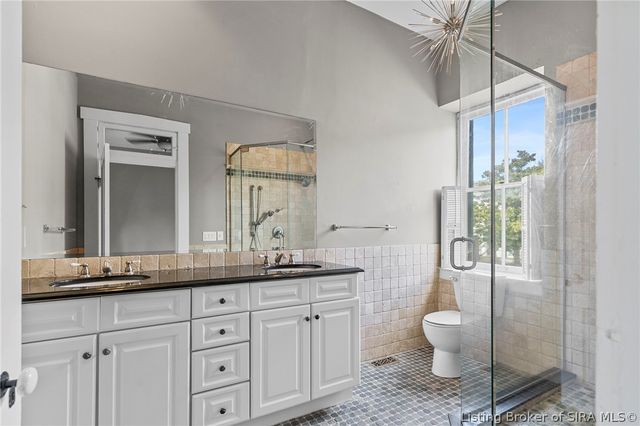 712 E Main Street, Madison, IN 47250