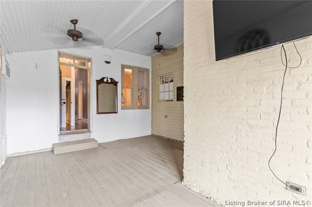 712 E Main Street, Madison, IN 47250