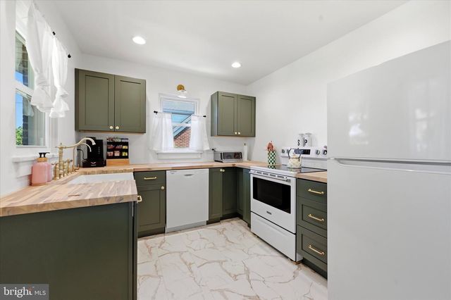 1315 E KING ST, Lancaster, PA 17602